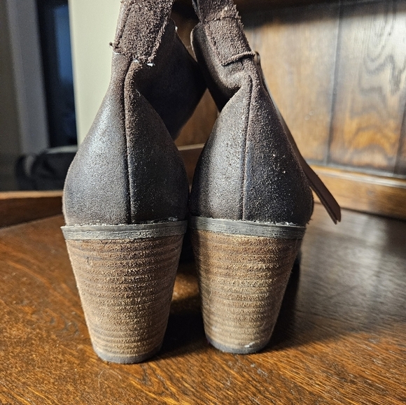 DV Dolce Vita Women's size 8.5 brown leather blocked Heel zip up ankle bootie. - Picture 5 of 13